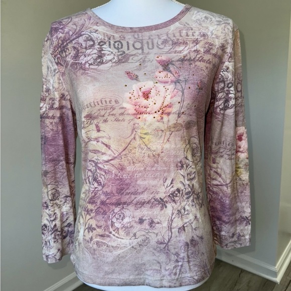 new directions Tops - New Directions Pink Rose Script Print Top‎ M USA Romantic Floral Long Sleeve Y2K